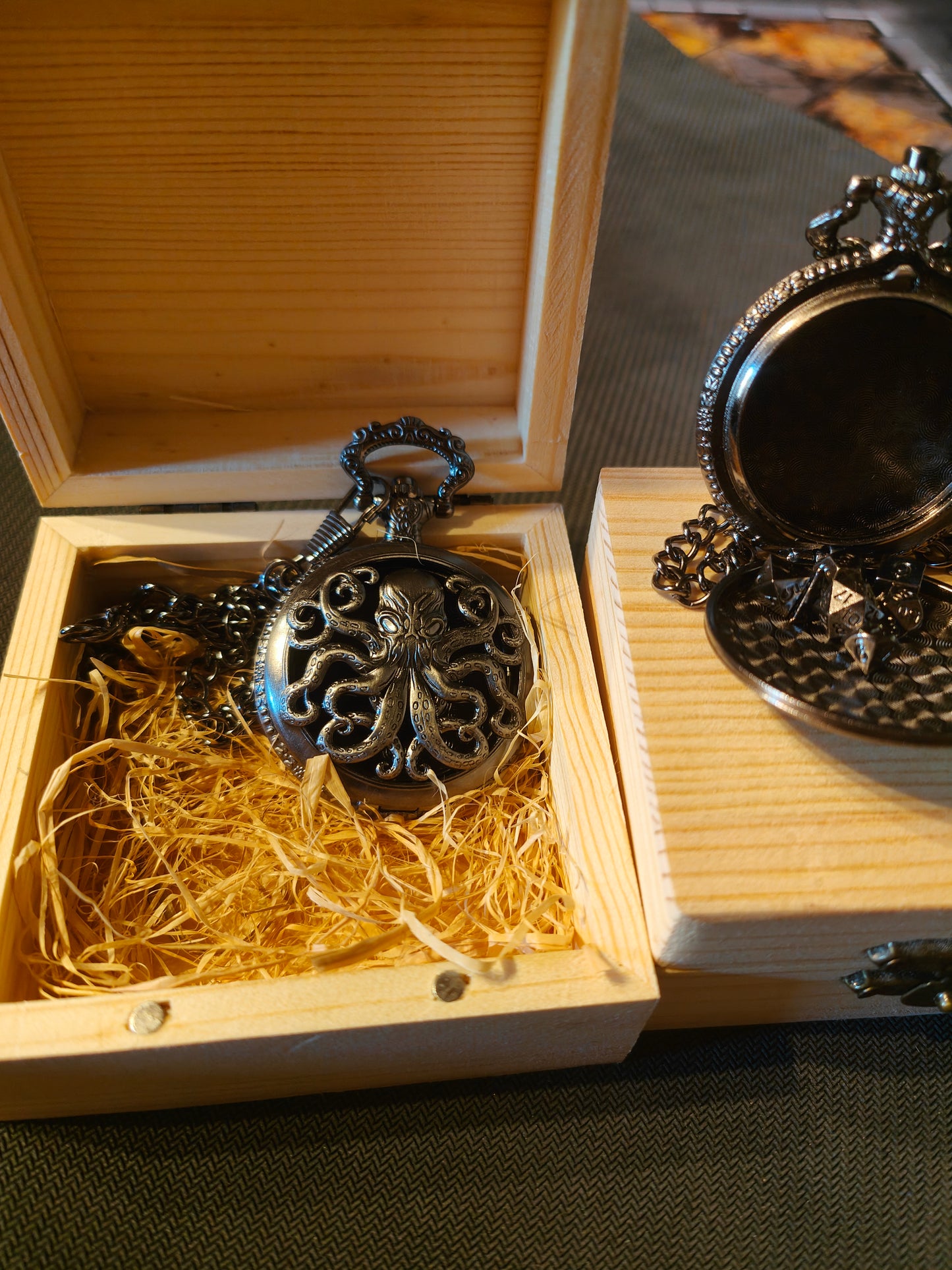 Mini Metal Dice Pocket Watch With Display Box For Table Top RPG D&D