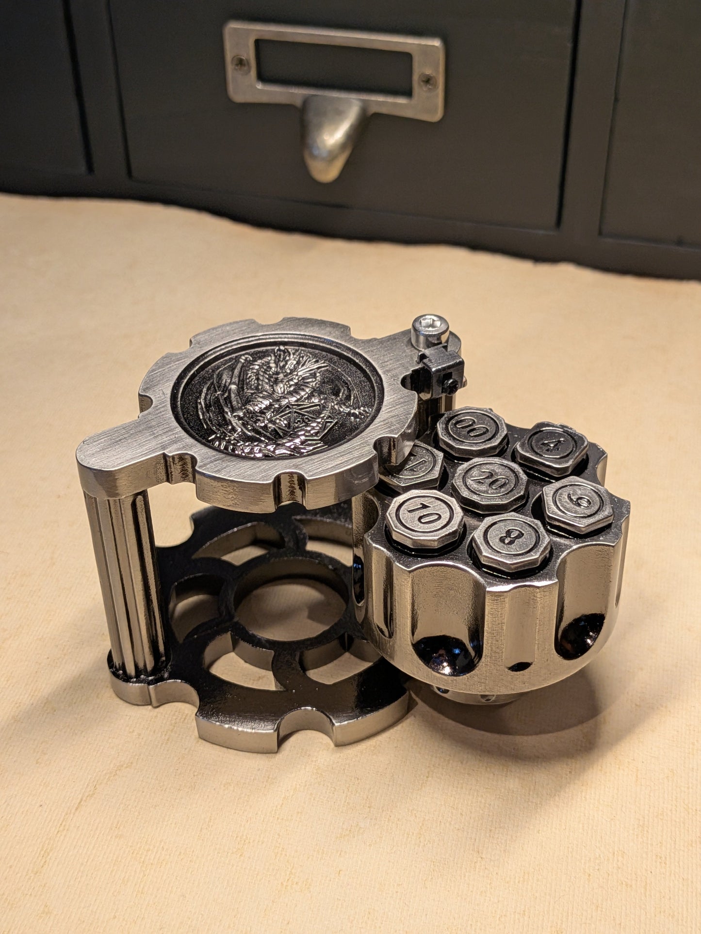 Revolver Dice Set