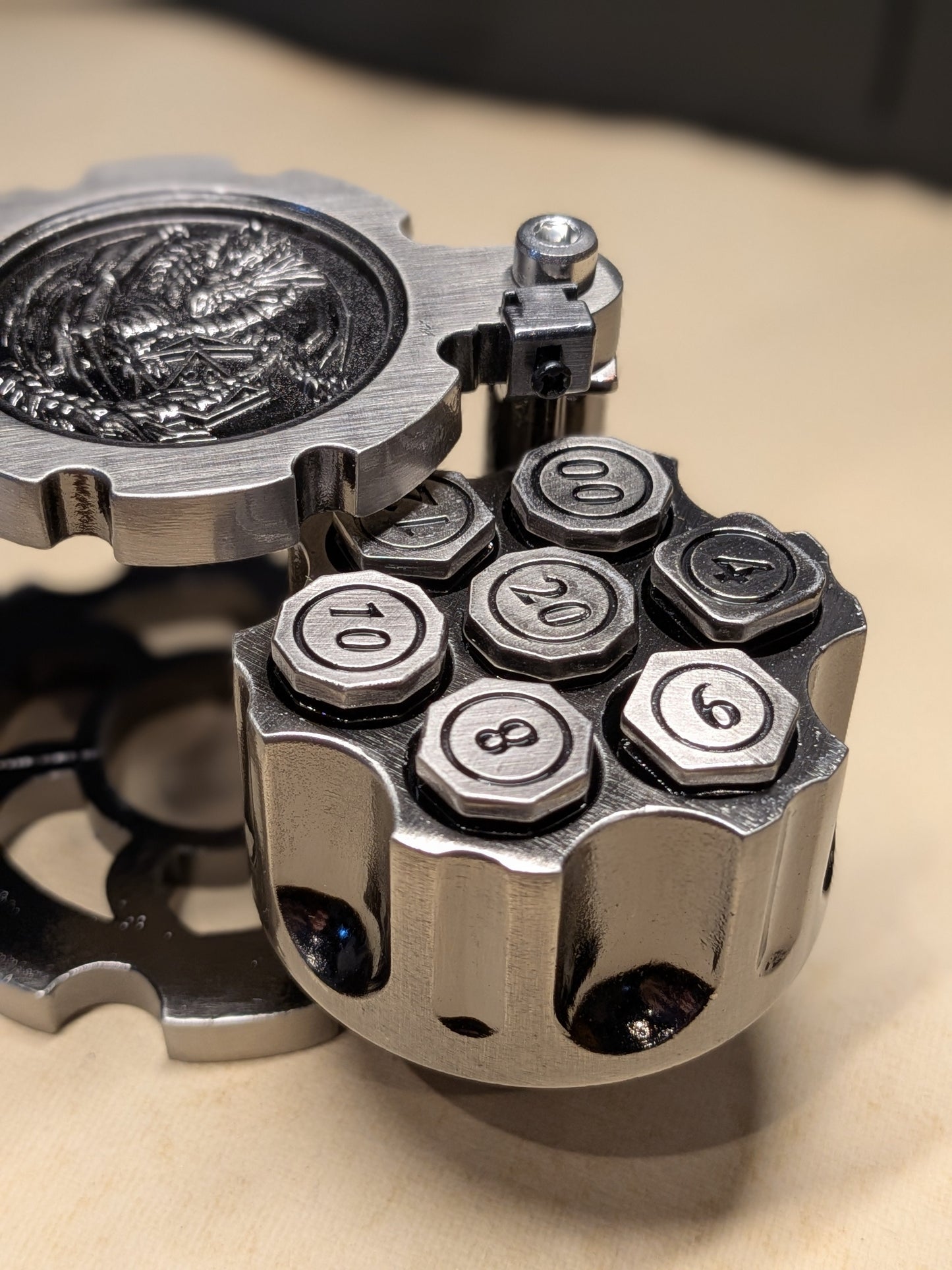 Revolver Dice Set